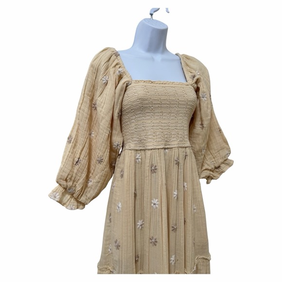 Free People Dahlia Embroidered Puff Sleeve Maxi Dress Size XS Cream Cottage NWT - Picture 4 of 10